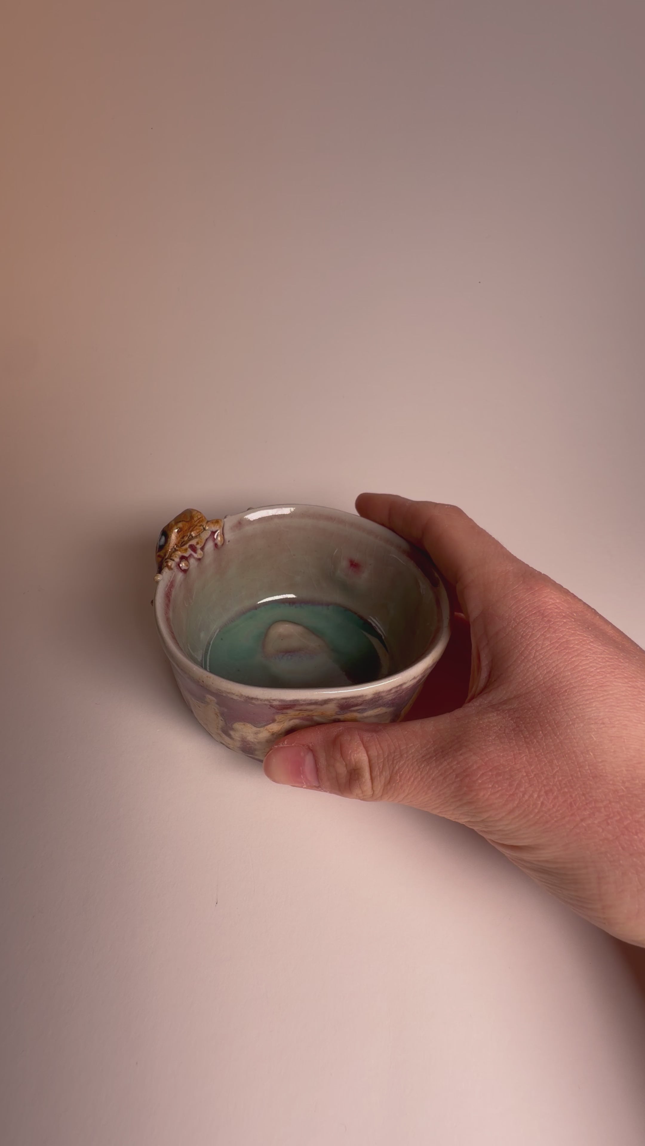Mottled Frog Tea Cup
